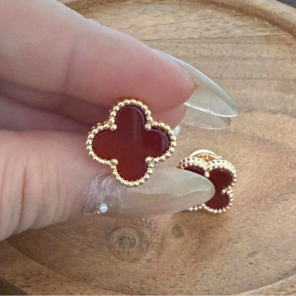 VCA maroon/red earrings - Picture 4 of 5